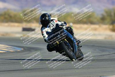 media/Jan-09-2022-SoCal Trackdays (Sun) [[2b1fec8404]]/Turn 14 (10am)/